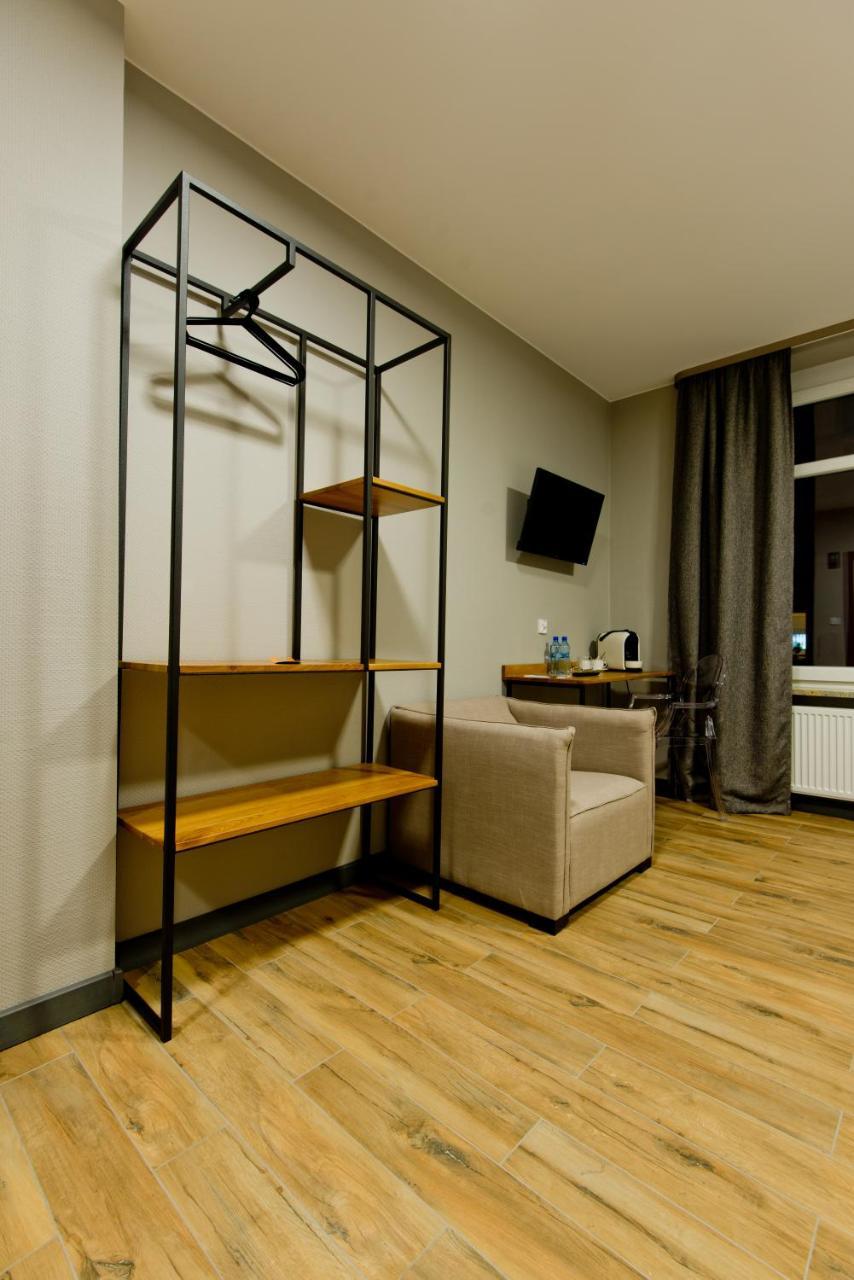 Apartsuites I Sorau Zary  Ngoại thất bức ảnh A room at the hotel